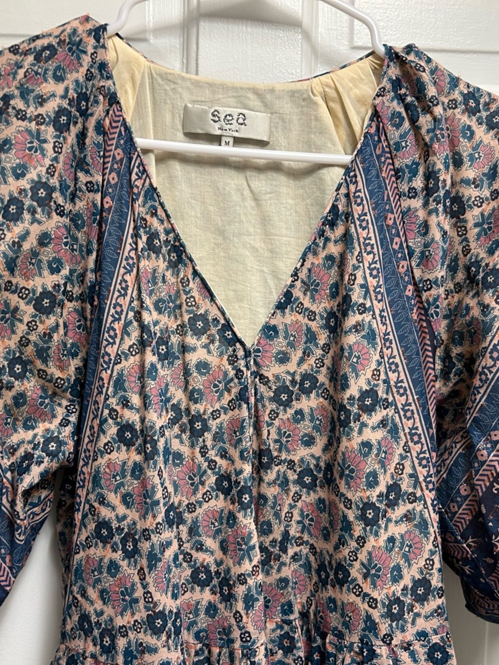 Sea Floral V-Neck Blouse in Pink and Navy